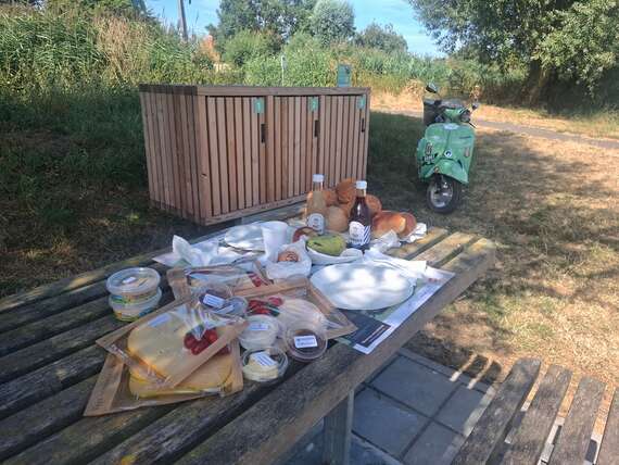 20260808_120023 -  - Hoevepicknick
